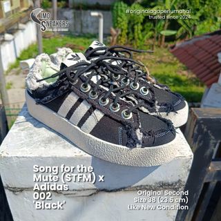 (Kategori: ) berada di . Dikirim oleh cimosneakers (ID iklan 1450052239, Gambar 1). Deskripsi: .