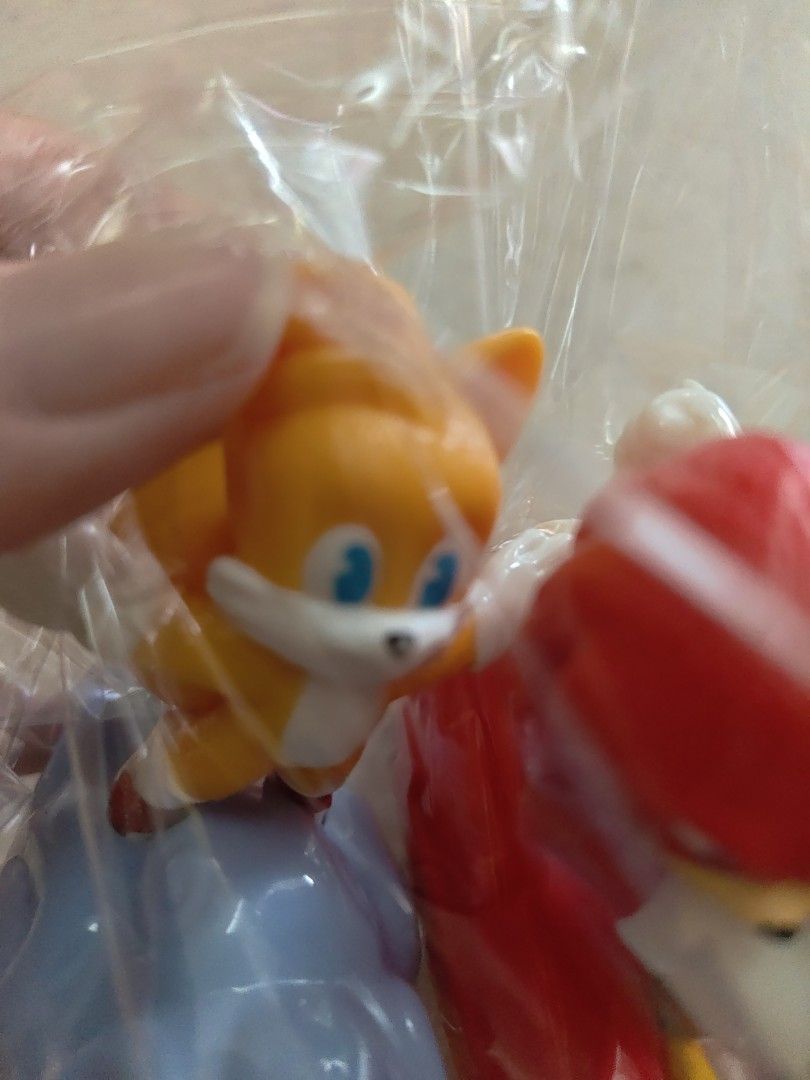 Sonic the Hedgehog figures McD set (Category: Toys & Games) located in Kuala Lumpur. Submitted by magnifique89 (Listing ID 1449954166, Image 3). Description: - Set of 5 Sonic the Hedgehog McD collectible figures .