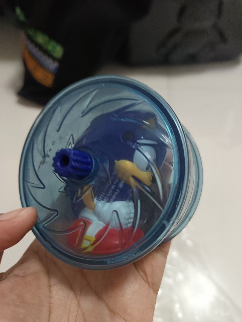 Sonic the hedgehog toy (Category: Figurines & Statues) located in Caloocan City. Submitted by appleblossoms07 (Listing ID 1450092765, Image 3). Description: apps.