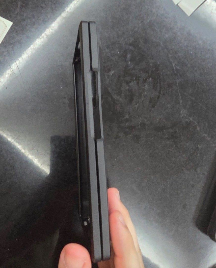 Spigen Slim Armor Pro Case fold 7 (Category: Cases & Sleeves) located in Taguig. Submitted by sc2303 (Listing ID 1449983473, Image 3). Description: .