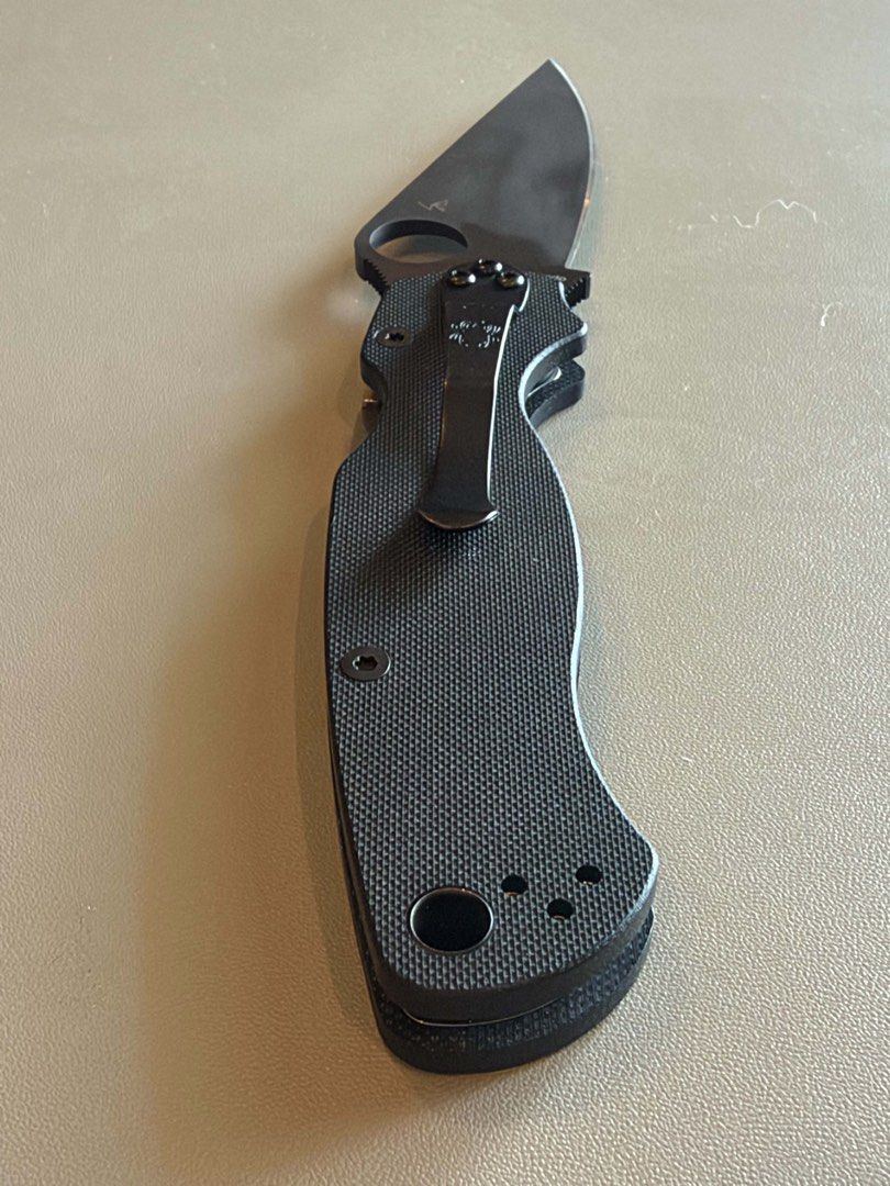 Spyderco Paramilitary 2 (Category: Knives & Chopping Boards) located in Quezon City. Submitted by abubut.atbp (Listing ID 1450039459, Image 3). Description: Knife only. No box Spyderco Para-Military 2 CPM S30V G10 Compression Lock Never re-sharpened Pickup location: Wilson Ortigas .