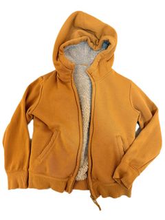 (Category: ) located in . Submitted by wardrobemally (Listing ID 1450099136, Image 1). Description: .