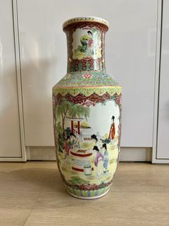 (Category: ) located in . Submitted by charmagainvintage (Listing ID 1449996746, Image 1). Description: .