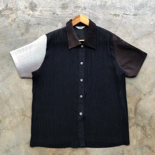(Category: ) located in . Submitted by tora_store (Listing ID 1450065211, Image 1). Description: .
