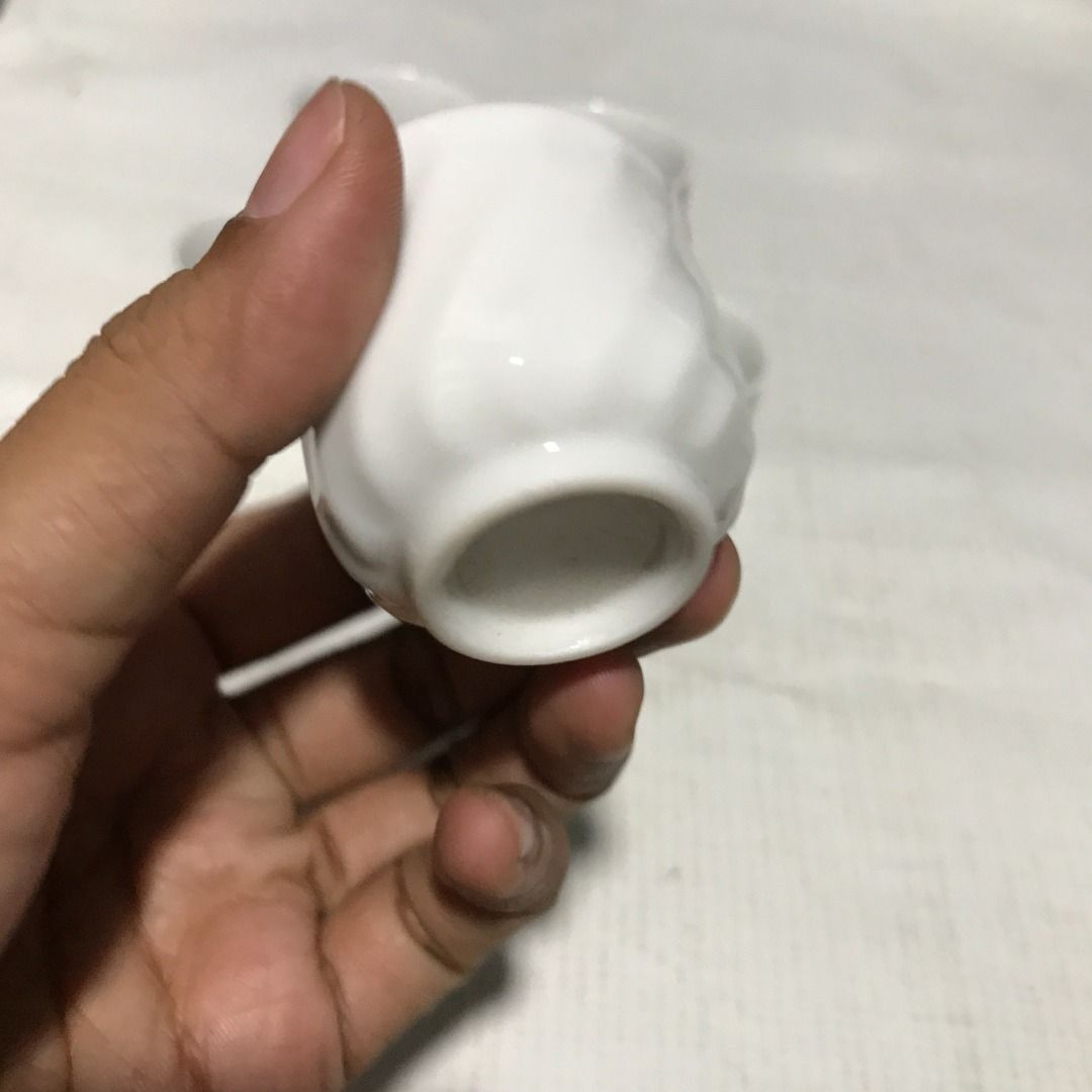 White Ceramic Swirl Pattern Sake Cups #4834 (Category: Coffee & Tea Tableware) located in Malabon City. Submitted by mldg.surplus (Listing ID 1450049960, Image 3). Description: MLDG Surplus Reminder: •Expect minimal flaws such as stain, lint, scratches etc. •No reservation, we can accept your offer, but it doesn't mean that the item is reserved. •No other picture. All pictures are posted already. •Battery operated items does not included battery 