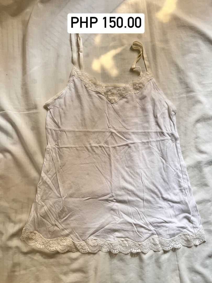 White Lace Trim Camisole Top (Category: Sleeveless) located in San Pablo. Submitted by el.aryll (Listing ID 1450055736, Image 1). Description: .