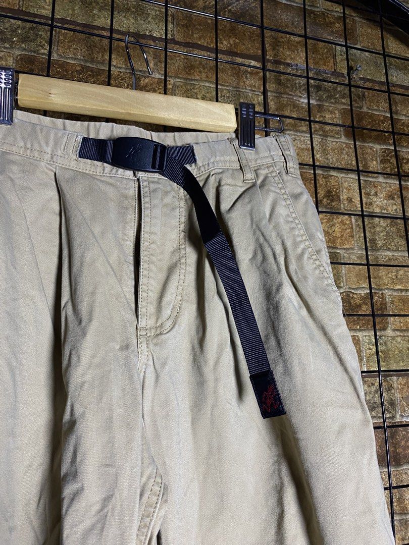 Womens Gramicci Linen Pants (Category: Other Bottoms) located in Makati City. Submitted by earnx_ (Listing ID 1449961025, Image 3). Description: Womens Gramicci Linen Pants - Dimension is 24x34 (6.5 LO) - Issue need wash only.
