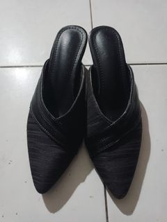 (Category: ) located in . Submitted by cikpuanyana57 (Listing ID 1449957296, Image 1). Description: .