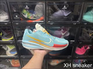 由 xh._.sneakers (刊登 ID 1450128780，圖片 1) 提交，位於 的 (類別：)，說明：。