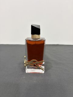 (Category: ) located in . Submitted by perfume_by_shaaa (Listing ID 1450088809, Image 1). Description: .