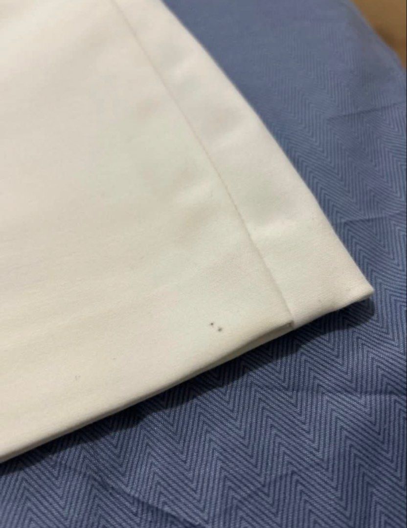 Zara white skort (Category: Shorts) located in Makati City. Submitted by declutterwithella (Listing ID 1449958531, Image 3). Description: Original Zara, bought this in store Size: Small Color: Off white There are some small dots, haven’t tried washing them again No tears or any other flaws aside from the one I mentioned above.