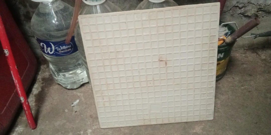 30x30 Tiles (Secong Hand)(40 pcs avail) (Category: Table Linen & Textiles) located in Manila. Submitted by ybetong10 (Listing ID 1450313571, Image 2). Description: For Sale: 30x30 Tiles (40pcs available) Glossy Finish (Good For salas) note: Second Hand RFS: Renovation,bought a larger tiles to match the kitchen location: Pasay.