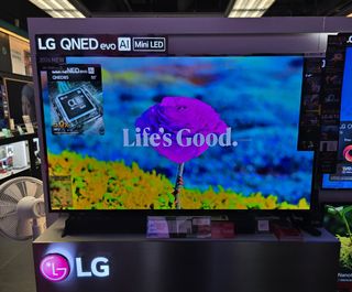 （分類：）位於 。 由 i.love.4k.tv 提交（商品編號 1442062545，圖片 1）。簡介： 。