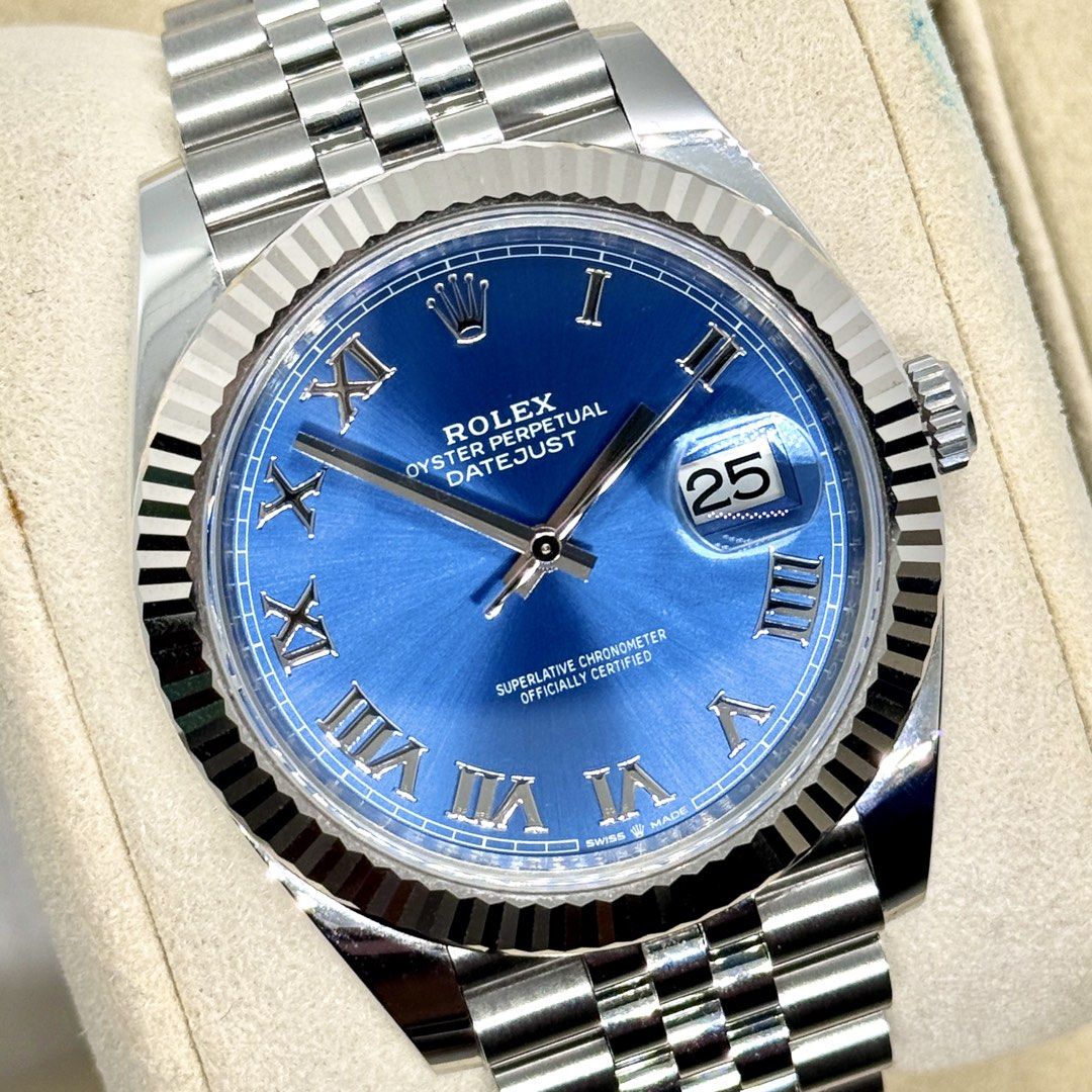 | LOCAL AD | 2019 Rolex DateJust 41 126334 Blue Roman Fluted Bezel Jubilee Bracelet [ 126300 116300 126000 124300 116400gv 126234 ] (Category: Watches) located in Singapore. Submitted by horizonluxury (Listing ID 1450273864, Image 1). Description: Rolex Datejust 41mm Steel Blue Roman Dial Brand: Rolex Model: 126334 Dated: MAY 2019 Condition: Like New Remarks : Full set with card, box, full links Very mint condition 99% - Includes Matching White T