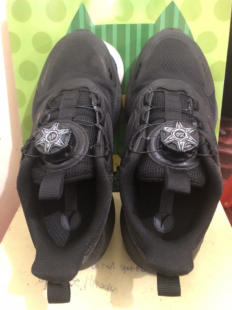 ANTA Black Running Shoes with BOA Lacing System (Category: Babies & Kids Fashion) located in Manila. Submitted by reginejamito (Listing ID 1450143912, Image 2). Description: Size: US 4y / EUR 36 / CHN 230 - Black ANTA running shoes - Features BOA lacing system for a secure and quick fit - Breathable mesh upper keeps your feet cool - Excellent grip on the sole for stability - Perfect for running, training, or everyday wear - Shows some signs of us