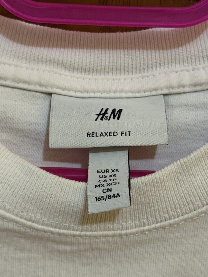Authentic H&M Magic Mountains White Shirt (Category: Tshirts & Polo Shirts ) located in Santa Rosa. Submitted by prelovedbyhellah (Listing ID 1450294073, Image 2). Description: not overrun :) 19 L / 13 W.