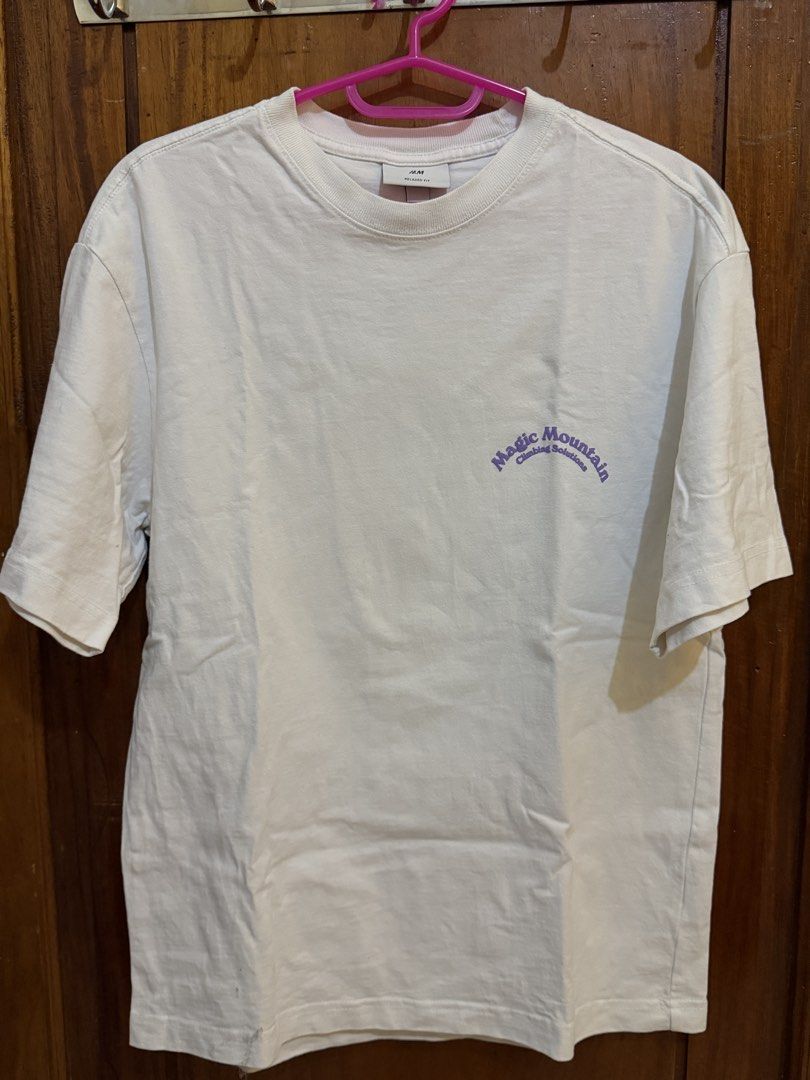 Authentic H&M Magic Mountains White Shirt (Category: Tshirts & Polo Shirts ) located in Santa Rosa. Submitted by prelovedbyhellah (Listing ID 1450294073, Image 1). Description: not overrun :) 19 L / 13 W.