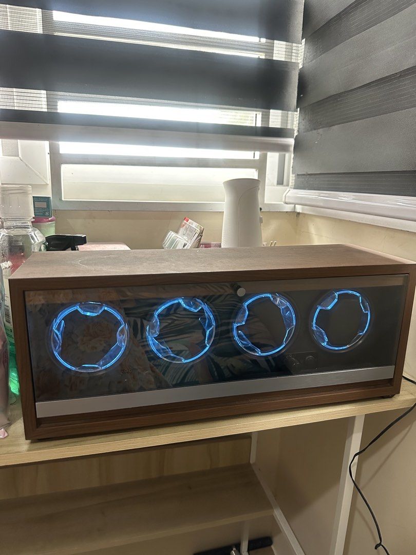 Automatic Watch Winder (Category: Men's Watches) located in Angeles City. Submitted by ginlyy (Listing ID 1450286804, Image 1). Description: Slightly used No issue Complete set (no box included) 4 slots Rfs: declutter For pick up/lalamove only- Angeles City, Pampanga.