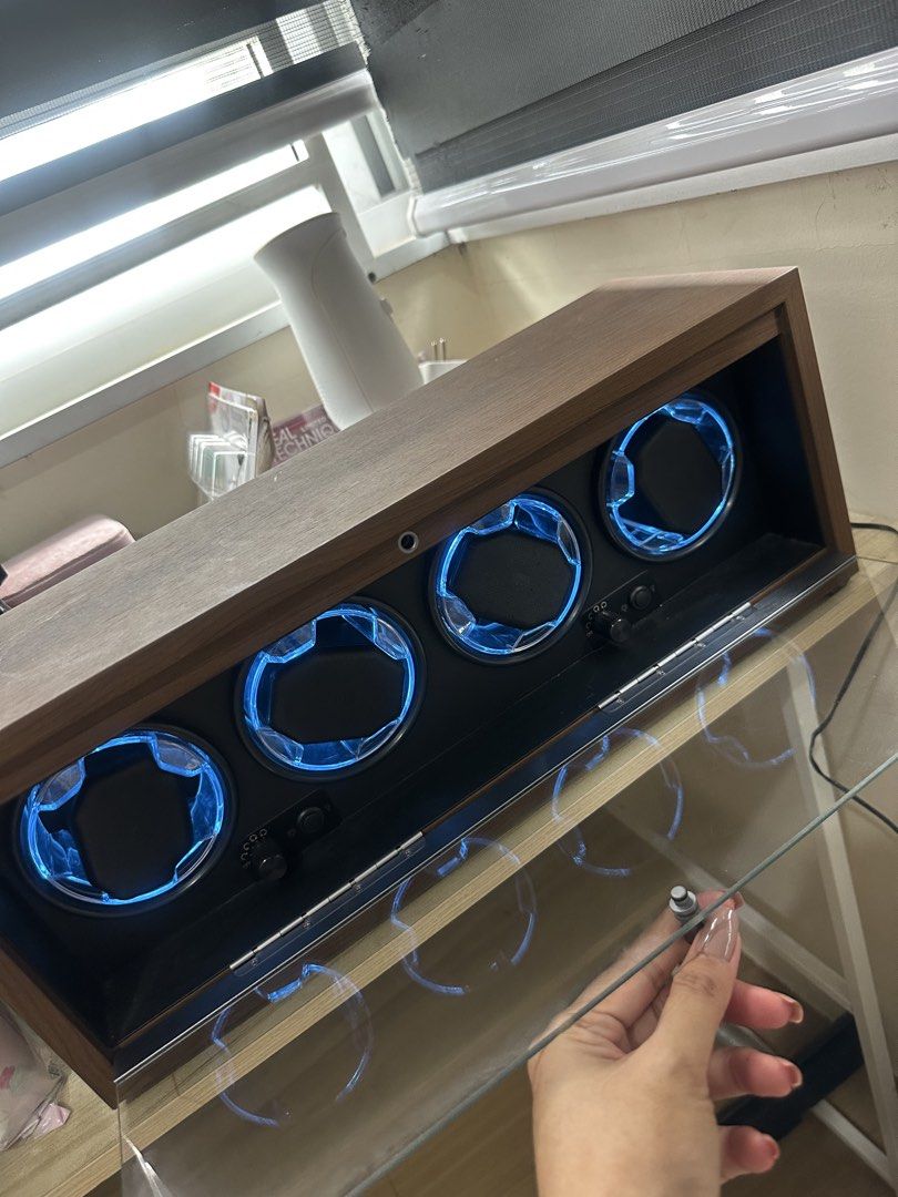 Automatic Watch Winder (Category: Men's Watches) located in Angeles City. Submitted by ginlyy (Listing ID 1450286804, Image 2). Description: Slightly used No issue Complete set (no box included) 4 slots Rfs: declutter For pick up/lalamove only- Angeles City, Pampanga.