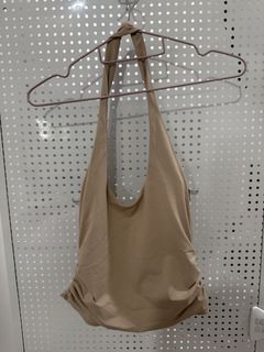 (Category: ) located in . Submitted by cldn.co (Listing ID 1450201067, Image 1). Description: .