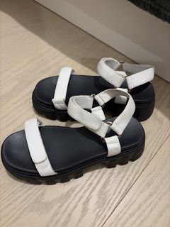 （分類：）位於 。 由 tk0403 提交（商品編號 1450288836，圖片 1）。簡介： 。
