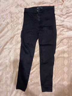 (Category: ) located in . Submitted by melowfashion_preloved (Listing ID 1450260472, Image 1). Description: .