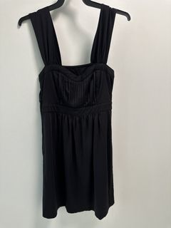 (Category: ) located in . Submitted by closetclearancesg (Listing ID 1450200325, Image 1). Description: .