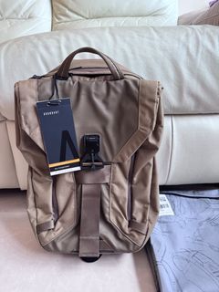 (Category: ) located in . Submitted by gan.boutique (Listing ID 1450308997, Image 1). Description: .