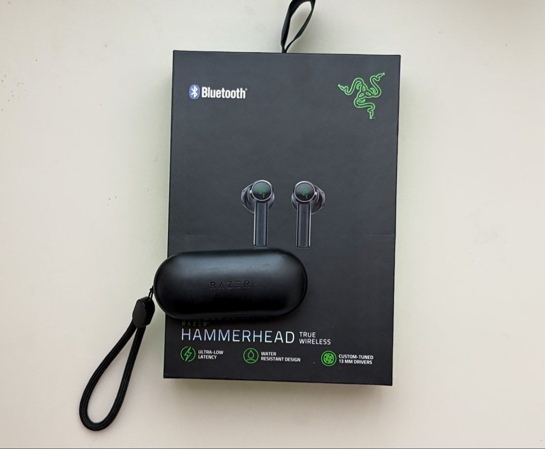 BOX AND CASE ONLY Razer Hammerhead (Category: Earphones) located in Davao. Submitted by ninialsalman (Listing ID 1450149822, Image 1). Description: ‼️ORIGINAL BOX and CASE ONLY‼️Lost the wireless earphones Includes the original charging cord too, just forgot to take a pic Nego Rfs decluttering.