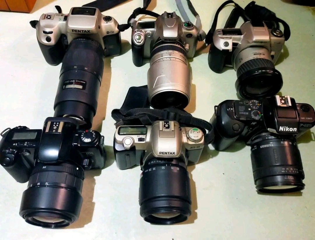 Branded SLR 35mm Film Camera (Category: Cameras) located in Manila. Submitted by elilee_80 (Listing ID 1450269452, Image 1). Description: FOR SALE Branded SLR Film Camera (35mm Fully Automatic Pn'S) Working/ TESTED na sa DUMMY FILM 2,500php EACH AS-IS PICK-UP: Lalamove PAYMENT: Gcash MEET-UP: Sm angono.