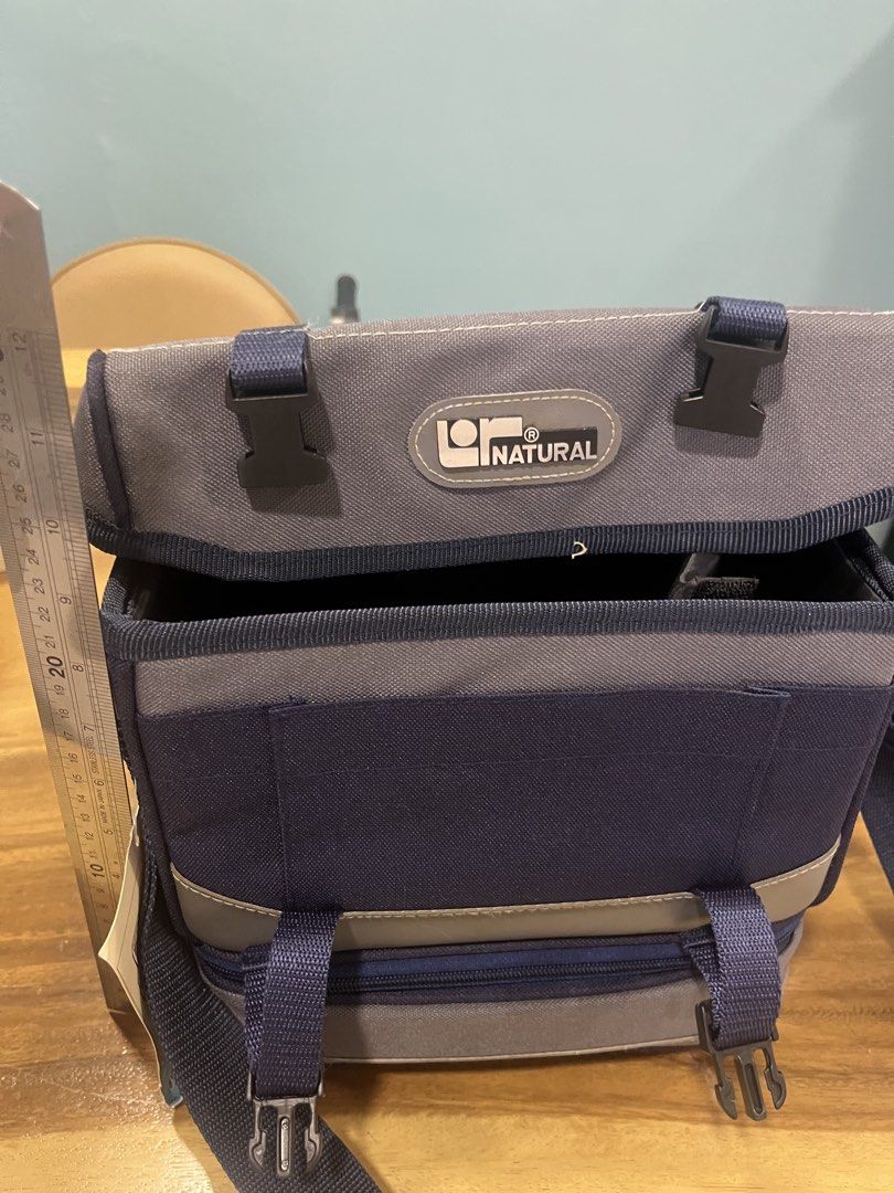 Camera bag (Category: Travel Essentials & Accessories) located in Singapore. Submitted by kikibuy (Listing ID 1450136745, Image 1). Description: Camera bag w several compartments .