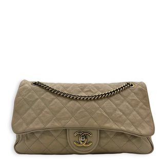(Category: ) located in . Submitted by carousellluxury (Listing ID 1450197242, Image 1). Description: .