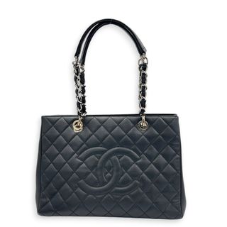 (Category: ) located in . Submitted by carousellluxury (Listing ID 1450219627, Image 1). Description: .