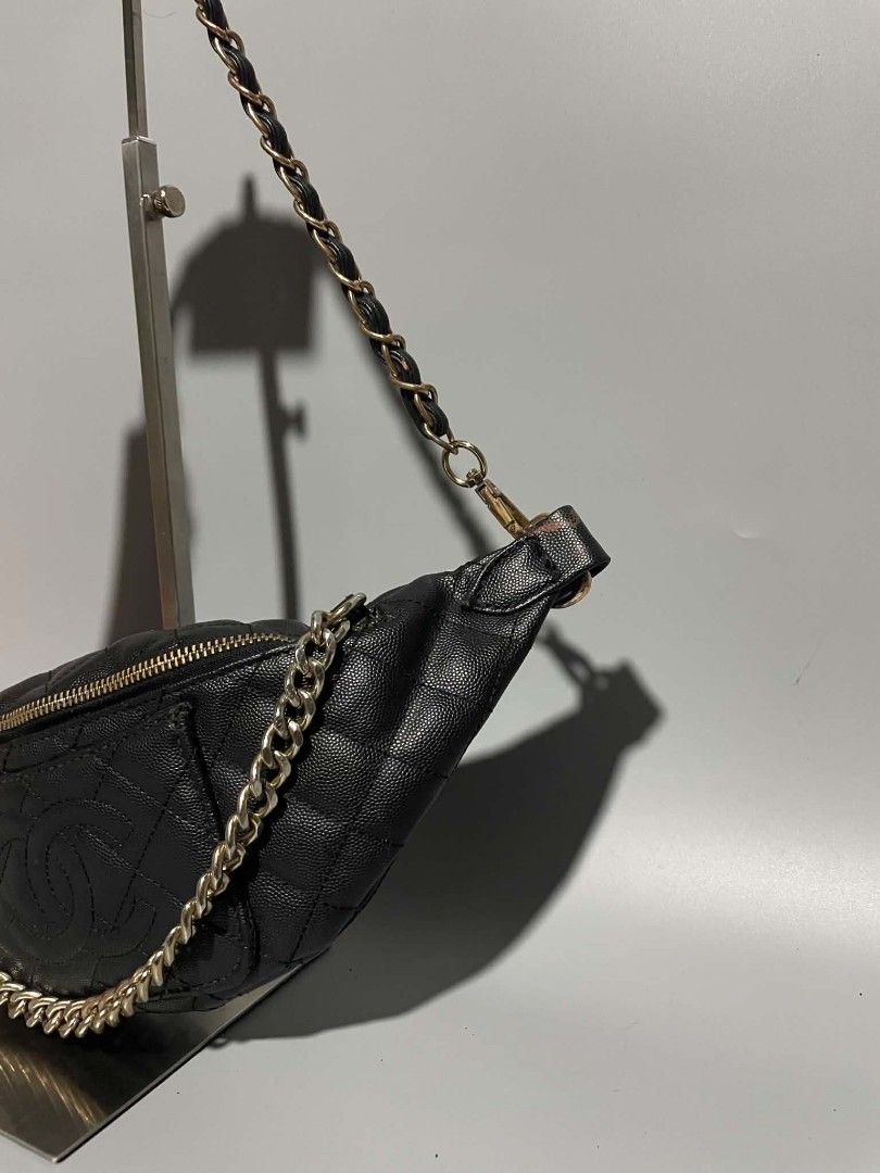 Chanel Lambskin Quilted Chain (Category: Luxury Bags & Wallets) located in Cavite. Submitted by imgnr0 (Listing ID 1450272511, Image 3). Description: excellent condition minimal sign of use message for more details check details.
