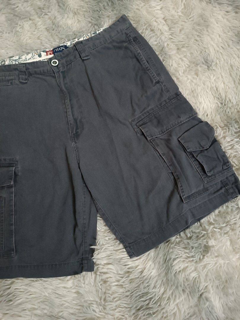 Chaps Cargo Short (Category: Shorts) located in Mandaluyong City. Submitted by retro.199x (Listing ID 1450167222, Image 2). Description: SIZE 34 ON TAG Waist: 34-35 Length: 21 Thigh: 14 Leg Opening: 14 Pristine Condition.