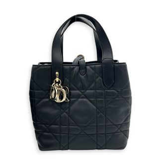 (Category: ) located in . Submitted by carousellluxury (Listing ID 1450230797, Image 1). Description: .