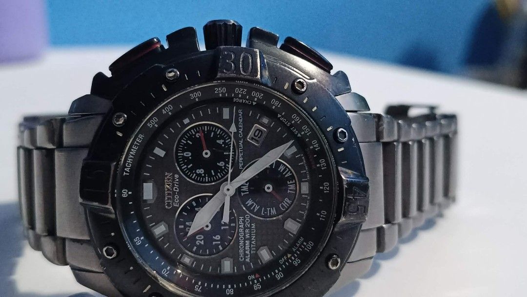 Citizens perpetual calendar (Eco drive) (Category: Men's Watches) located in Cavite. Submitted by zildian (Listing ID 1450315200, Image 1). Description: Working mga mga dents lng konti & slightly scratchs but still presentable.. sign of use lng po.. normal for 2nd hand... If d maselan pm nlng po sa interested Salamt po..🫶🏻🤍.