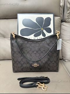 (Category: ) located in . Submitted by fashion.luxe (Listing ID 1450188772, Image 1). Description: .