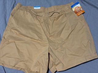 (Category: ) located in . Submitted by wearware (Listing ID 1450299120, Image 1). Description: .