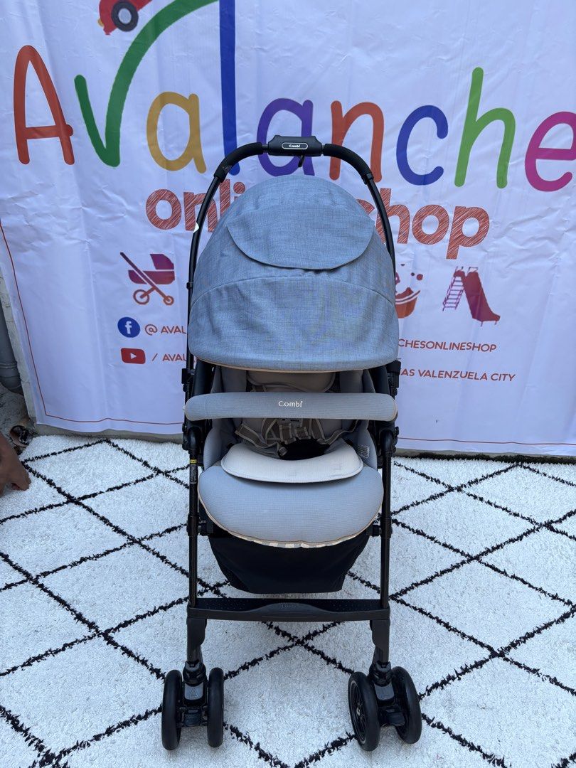 Combi Handy Stroller (Category: Strollers) located in Manila. Submitted by avalanchesonlineshopmainacount (Listing ID 1450189051, Image 1). Description: .