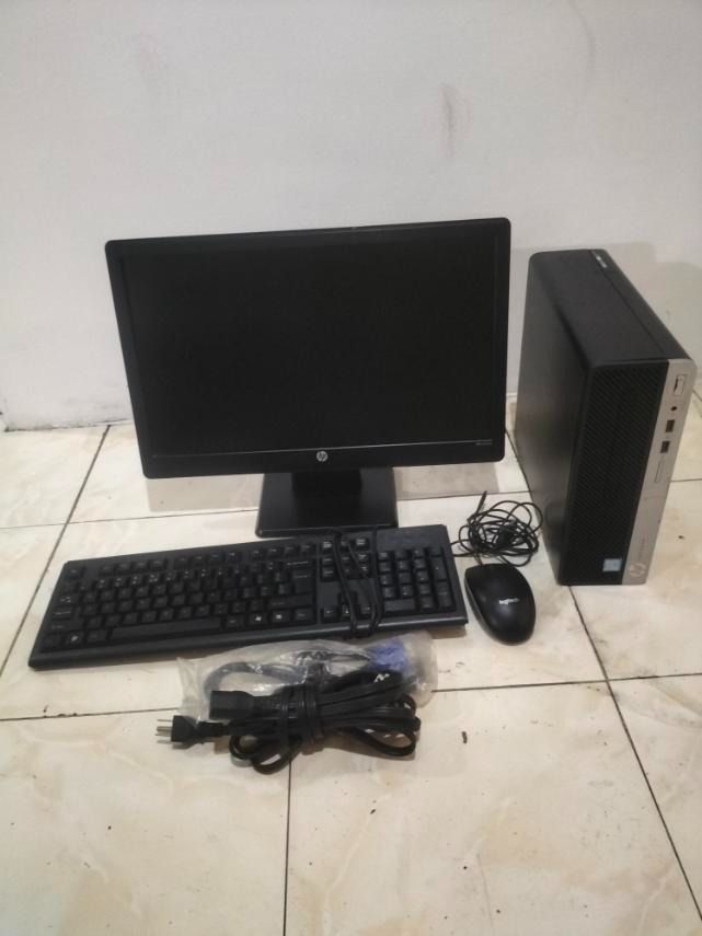 COMPUTER SET (Category: Desktops) located in Caloocan City. Submitted by itemsforsalecheap (Listing ID 1450208487, Image 3). Description: 🔥 FOR SALE – COMPLETE COMPUTER SET 🔥 💰 ONLY ₱6,000 PER SET! 💰 🚚 Cash on Delivery (COD) available within Metro Manila (NCR) (Delivery fee not included.) 🖥️ System Unit ✅ Intel Core i5-7500 / i5-7600 (7th Gen) Processor ✅ Intel HD 630 Graphics ✅ 8GB DDR4 RAM ✅ 500GB Hard Disk Drive (HDD) ✅ Reliable iTX Powe