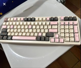 (Category: ) located in . Submitted by rizmnl (Listing ID 1450168792, Image 1). Description: .