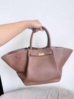 (Kategori: ) berada di . Dikirim oleh mamameca (ID iklan 1450312202, Gambar 1). Deskripsi: .