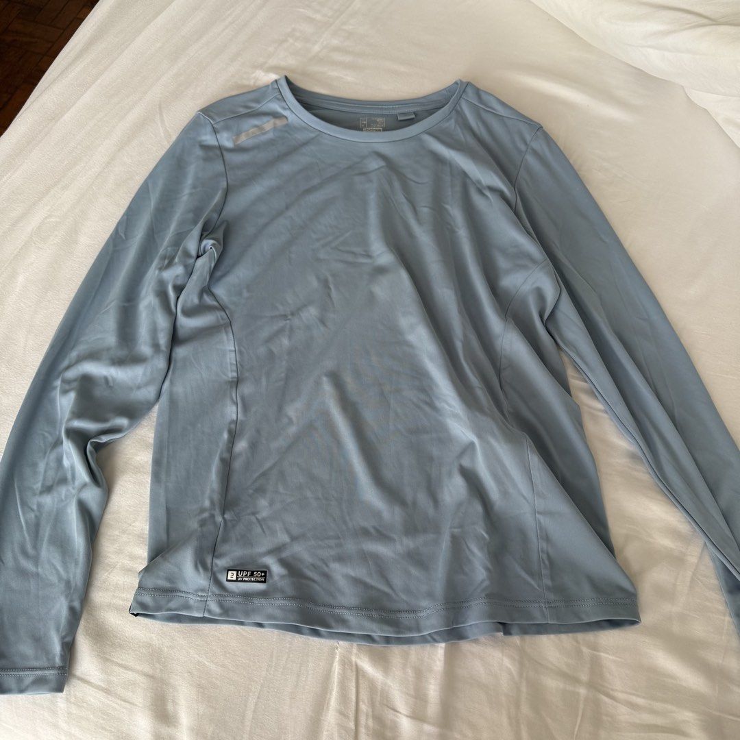 Decathlon Blue Long Sleeve Shirt (Category: Activewear) located in Pasig City. Submitted by liu03 (Listing ID 1450178584, Image 1). Description: mop: gcash mod: lalamove / j&t.