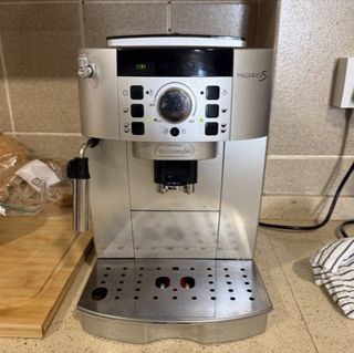 (Category: ) located in . Submitted by 14december (Listing ID 1450260350, Image 1). Description: .