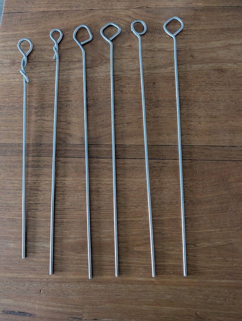 Diving pointers for macro (Category: Other Sports Equipment and Supplies) located in Singapore. Submitted by a2k2lsy (Listing ID 1450218300, Image 1). Description: Thin pointers for macro creatures. 2-3mm diameter, approximately 30cm in length. Stainless steel 316L material ideal for scuba diving and searching of smaller critters. PM for more information..