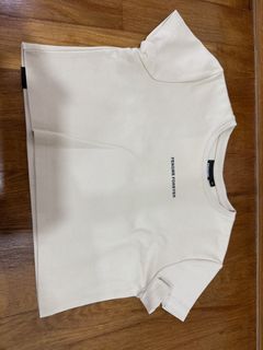 (Category: ) located in . Submitted by glimcloset (Listing ID 1450235122, Image 1). Description: .