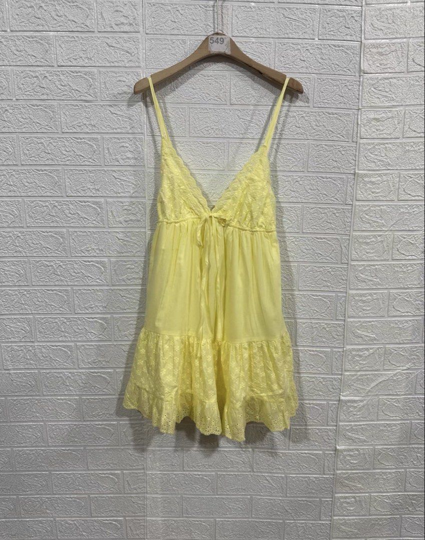 Forever 21 Camisole Dress (Category: Dresses) located in Manila. Submitted by dottedkiss (Listing ID 1450190878, Image 3). Description: 🛍️ All items are PRE-ORDER ✨ 📦 Ships within 10–20 days after order confirmation. 💳 Full payment required to secure your order. 🤍.