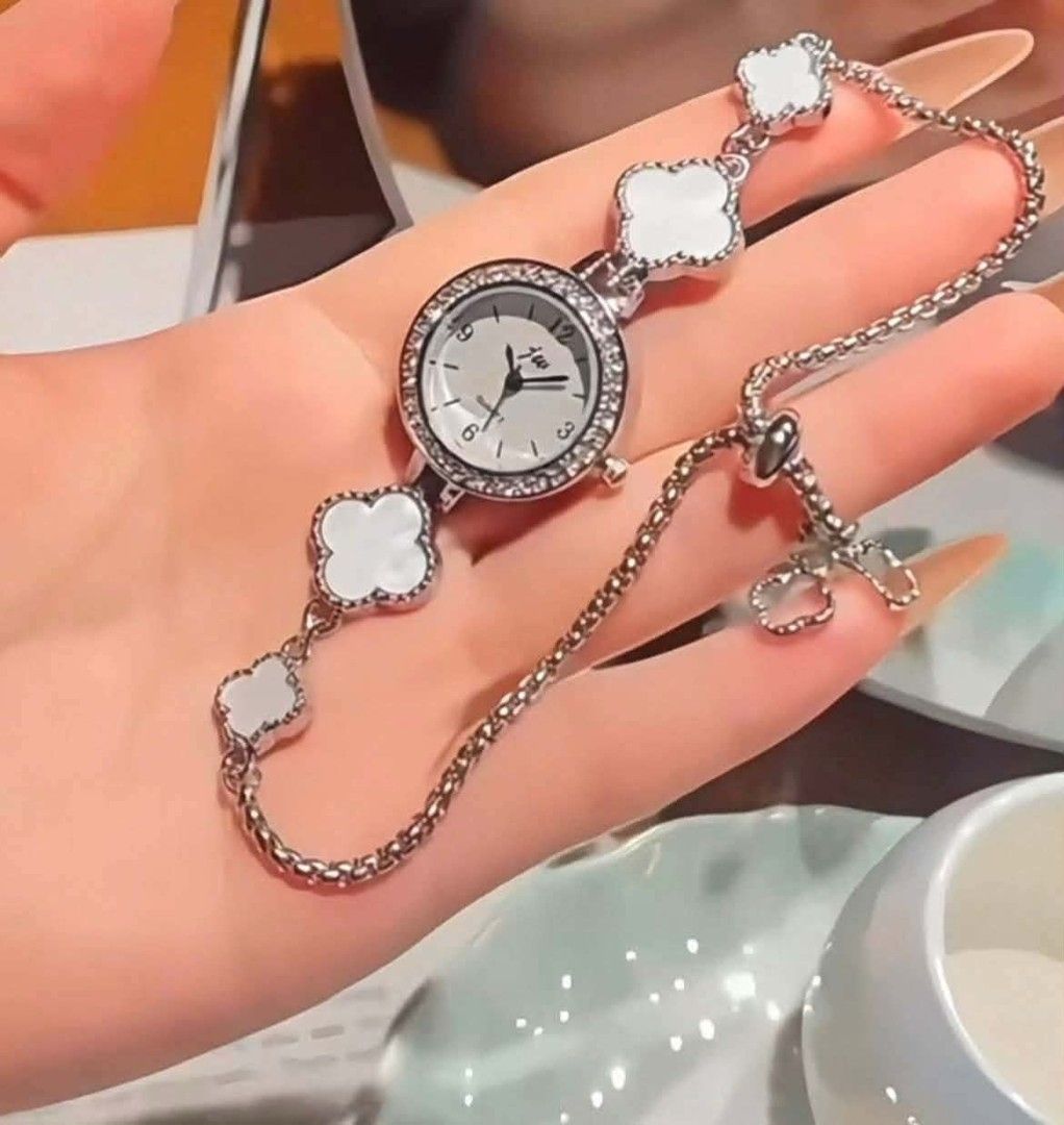 Four - Leaf Clover Bracelet Watch Strap (Category: Women's Watches) located in Manila. Submitted by lowki1012 (Listing ID 1450318941, Image 2). Description: .