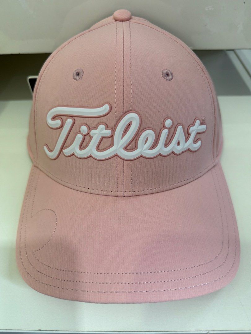 Golf Caps 2 (Category: Golf) located in Quezon City. Submitted by janej_07 (Listing ID 1432495964, Image 1). Description: Authentic Titleist golf caps, with ball marker Location: SAKSGOLF Camp Aguinaldo, QC.